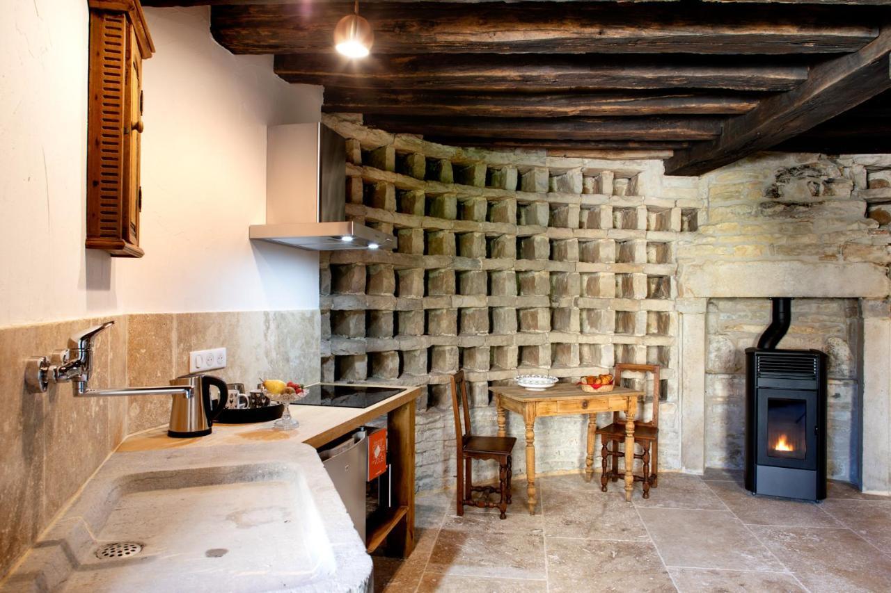 L'Hote Antique - Maison D'Hote- 4 Suites Avec Cuisine Pichanges Kültér fotó