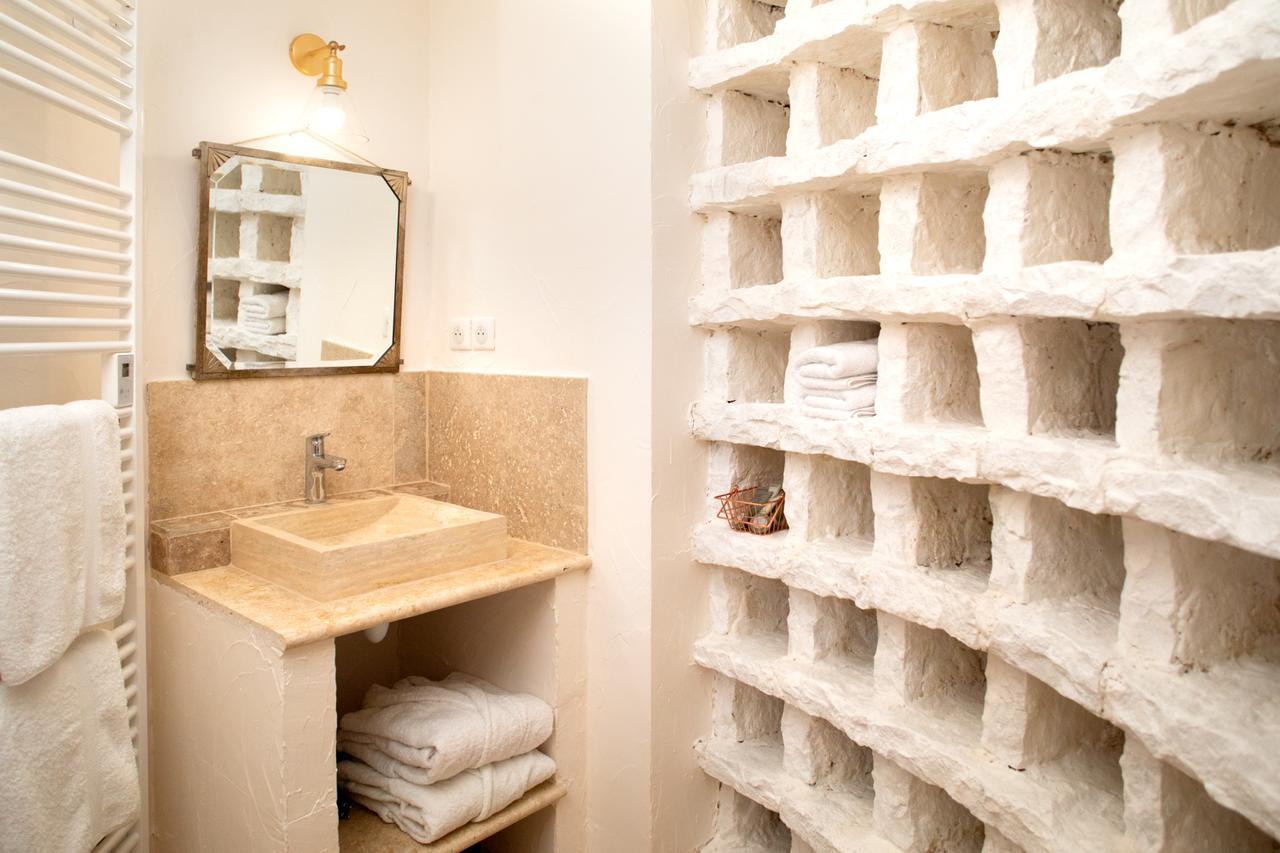 L'Hote Antique - Maison D'Hote- 4 Suites Avec Cuisine Pichanges Kültér fotó